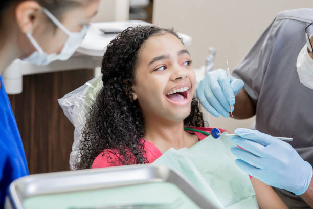 Best Emergency Wisdom Tooth Extraction in Roosevelt Gardens, FL